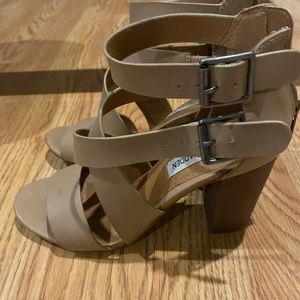 Steve Madden genuine leather sandals, size 7. EUC